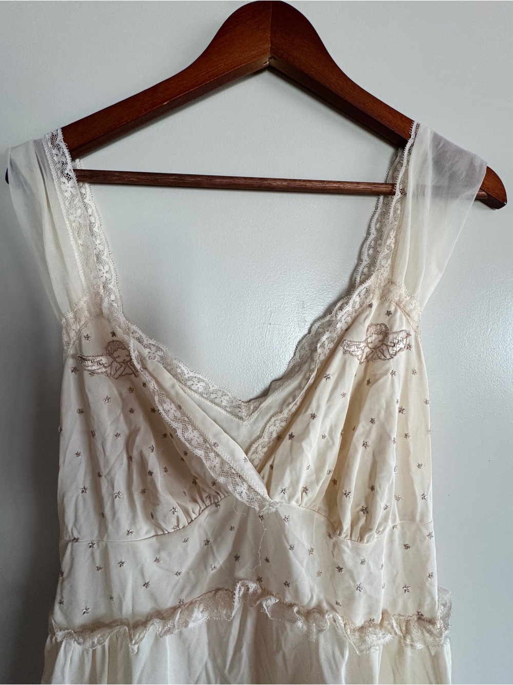 Vintage Delicate Cream Lace-Trim Chemise